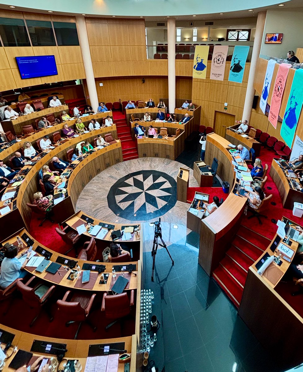 Maupertuis_N's tweet image. Derniers instants de la session extraordinaire de juillet à l’@AssembleeCorse.  
Nous clôturons deux jours de débats sur la révision du PADDUC, les transports, l’insularité et le processus d’autonomie.  
Nos choix reflètent une ambition claire pour notre identité, notre terre,…