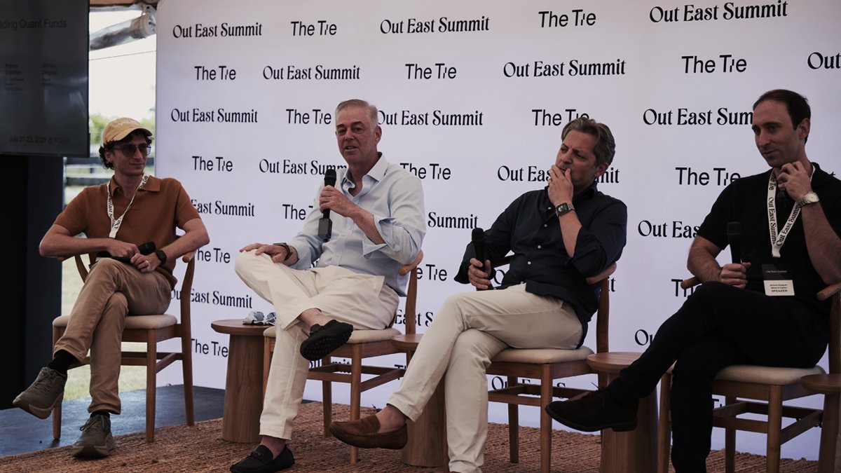 TheTieIO's tweet image. As crypto matures, how do leading quant funds stay competitive with tighter spreads and evolving data challenges? Sam Gear compared innovation in the maturing market to building better mouse traps.
Thanks to our panelists:
• Moderator: @sgheb, Chief Strategy Officer, @TheTieIO…