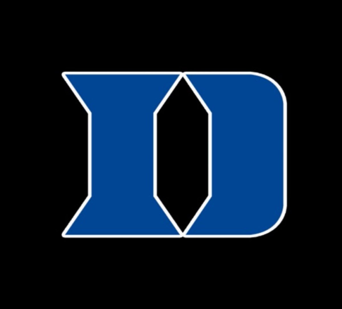 Rashad_Streets's tweet image. After a great conversation with @Coach_Bower, I’m blessed to receive an offer from @DukeFOOTBALL #Bluedevils
@MarshallLaymarr @misterbransome @LoneWolfEra @CaryCoaching101 @Coach_MannyDiaz @CoachPatke @MBrookFootball @MillbrookSports @RecruitTheBrook