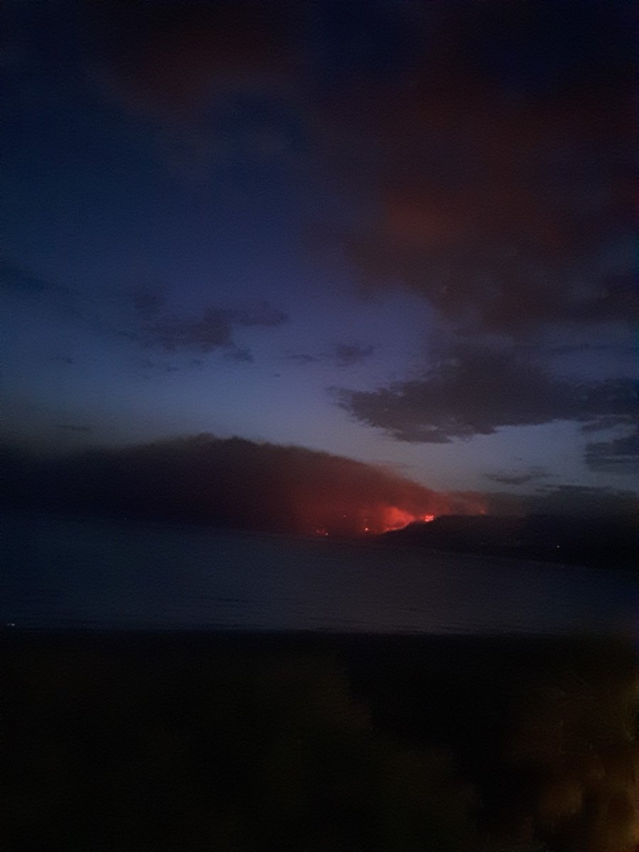 rmelogli's tweet image. Oh no, the national park is completely on fire
