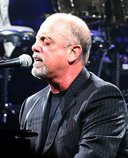 JayBobbin1's tweet image. Massively looking forward to tonight’s conclusion of @HBO's @BillyJoel documentary. Part 1 is superb ... as good as a profile of an artist's personal challenges and creative path gets.