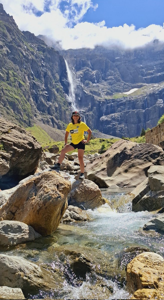 Maravilloso lugar. 😍 Impresionante regalo para los ojos de cualquiera. Continúo con el maillot amarillo de líder.  🦇😜
#LimOut