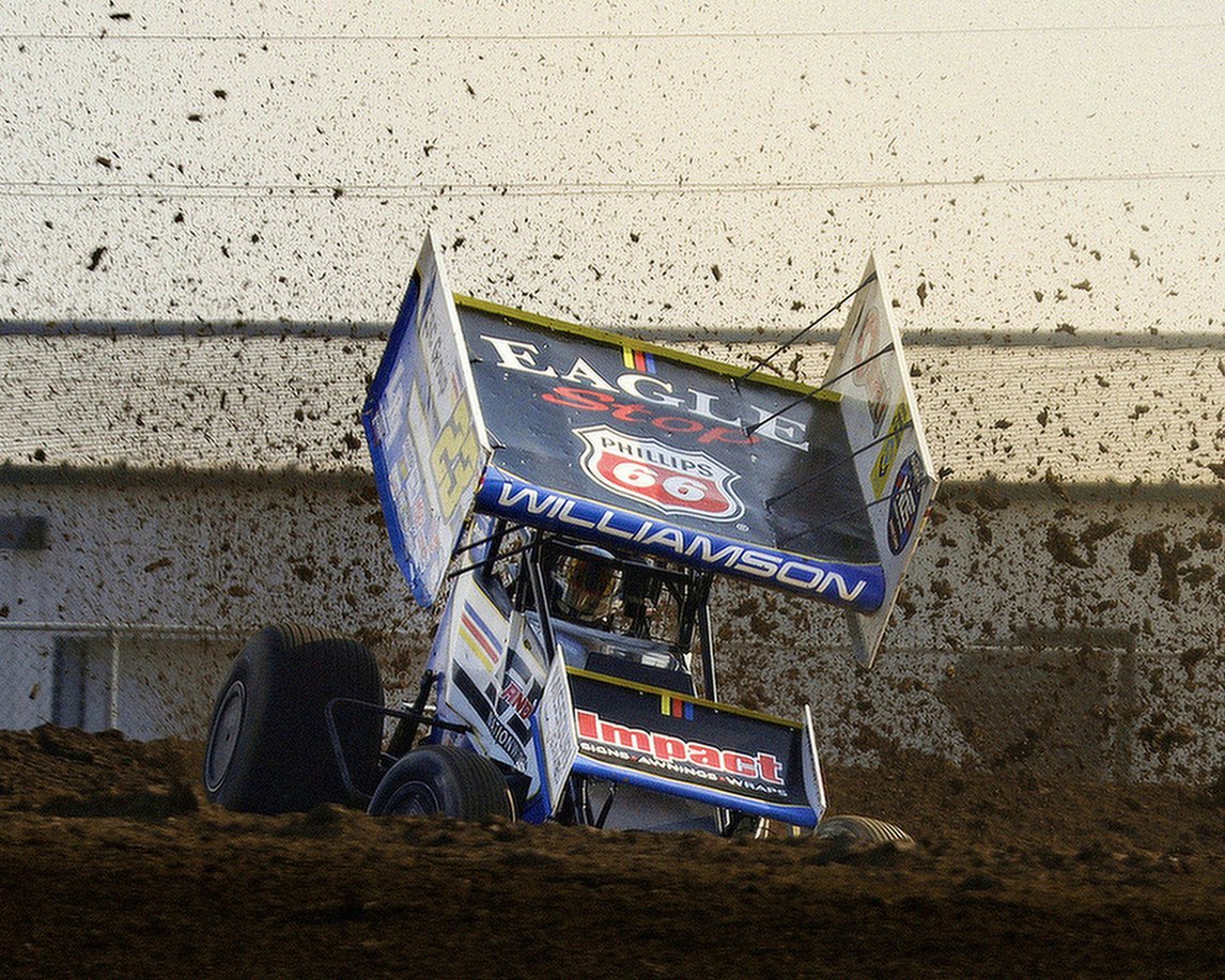 GWRacing_'s tweet image. Itโs ๐๐ผ๐พ๐๐ฟ๐ผ๐ at @WilliamsGroveโผ๏ธ
๐๏ธ @WorldofOutlaws
โฑ๏ธ Hot Laps: ๐ฒ:๐ฏ๐ฌ๐ฃ๐ ๐๐ง
๐บ @DIRTVision
๐๐ฆ๐ณ๐ค๐ฉ๐ข๐ฏ๐ฅ๐ช๐ด๐ฆ ๐ต๐ณ๐ข๐ช๐ญ๐ฆ๐ณ ๐ธ๐ช๐ญ๐ญ ๐ฃ๐ฆ ๐๐๐๐๐๐๐๐๐!
๐ฆ๐๐ข๐ฃ | shopgaretwilliamson.com