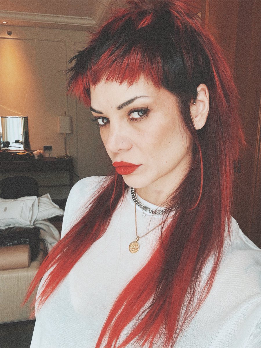 💋