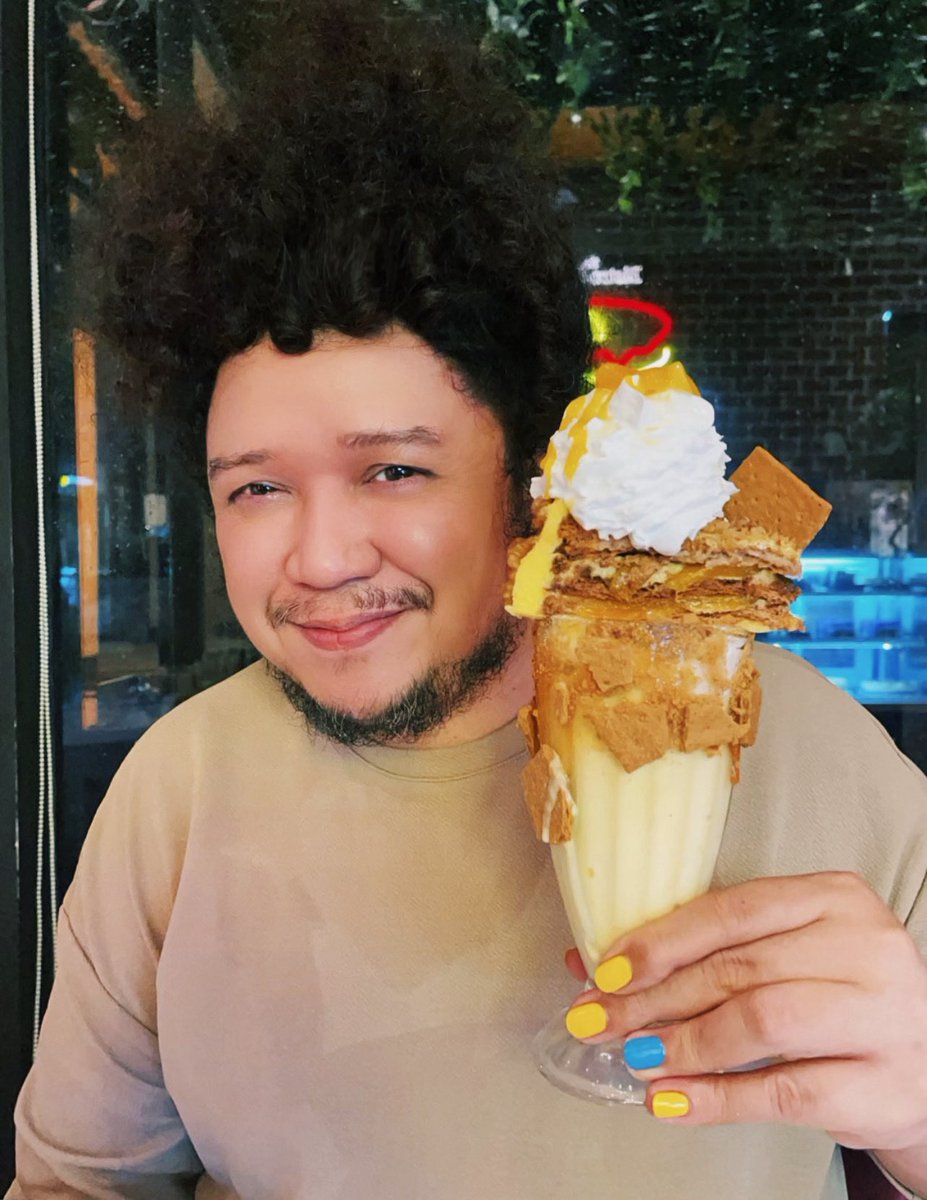 bilogboy's tweet photo. cheers to life! https://t.co/RjyGxacm2J