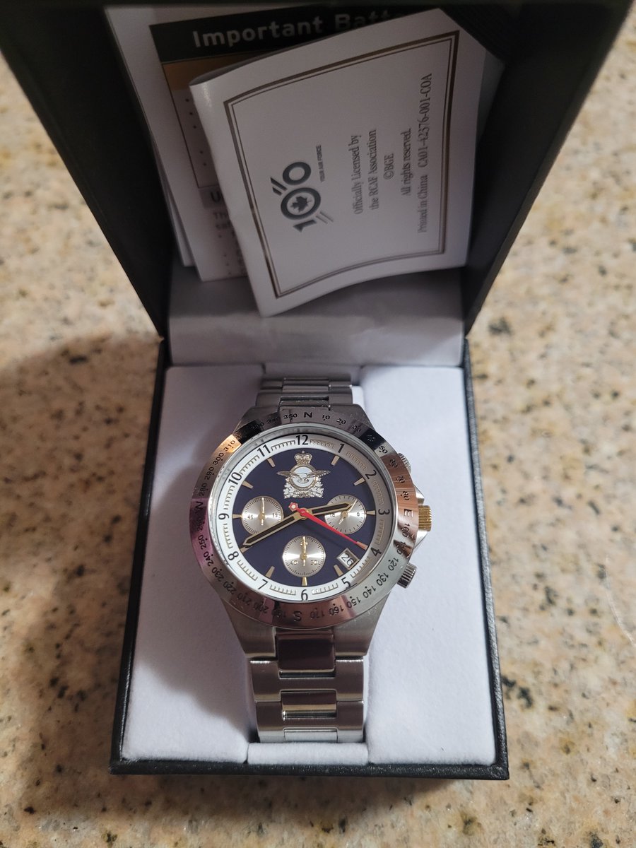 So my retirement gift arrived.  The Bradford Exchange released a limited RCAF 100th Anniversary watch...  I got number 422 of 1,924 made.   WOW, I'm not much of a watch snob, but this looks GOOD.  Just need to get it sized now.  lol