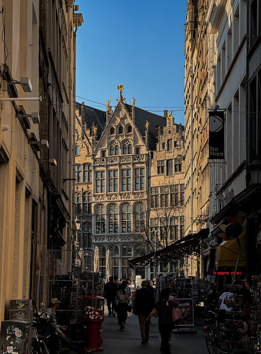 seekingxplorer's tweet image. Postcards from Antwerp