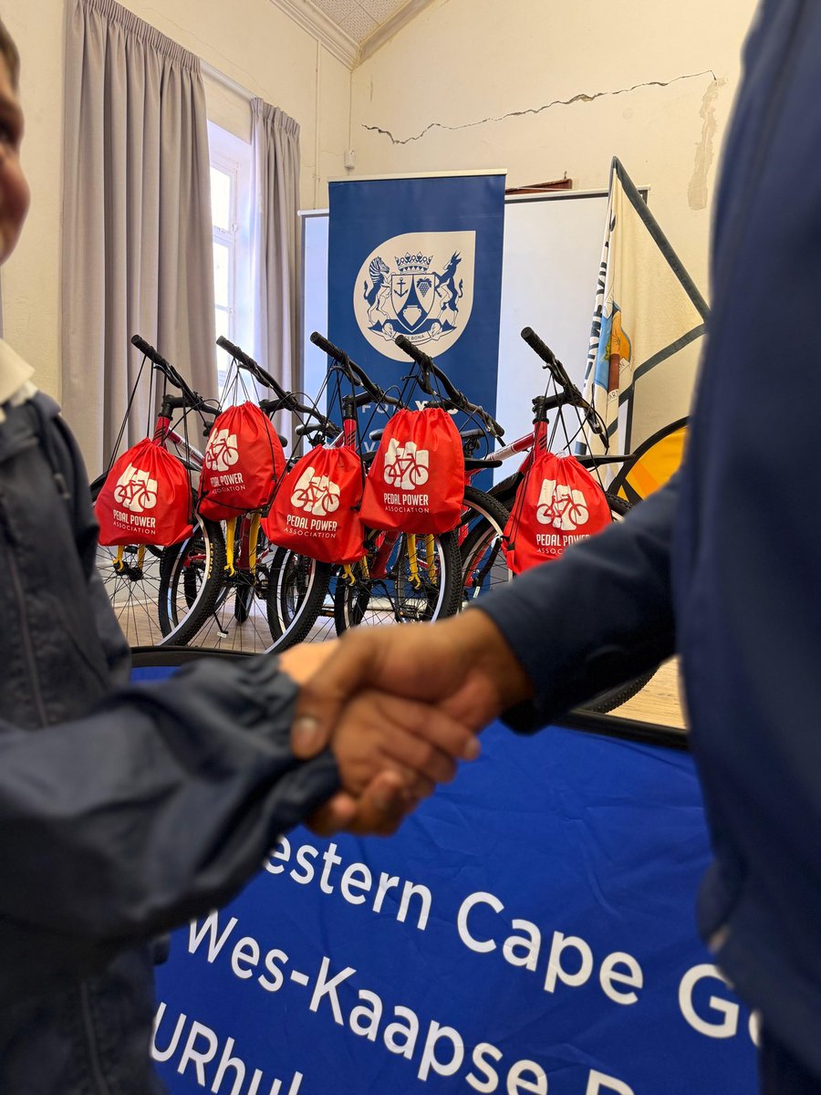 IsaacSileku's tweet image. Bicycles handed over at Merweville Primary & George Fredricks Primary ๐ฒโจ
Itโs not just about getting from point A to B, itโs about restoring dignity, improving access to education & easing the daily journey to school. ๐๐ฝ๐
#MobilityForEducation #BicycleHandOver #MobilityForAll