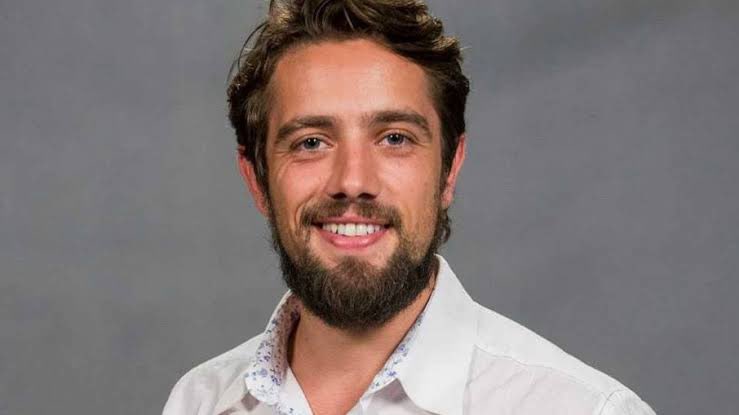 🚨 SERÁ? O Link Podcast, do Grupo Record, afirma que Alexandre Frota, Camila Loures, Fabíola Gadelha e Rafael Cardoso estarão no elenco da próxima edição de #AFazenda.

E aí, vocês gostariam de ver esses famosos no reality rural? 👀🌾 #AFazenda