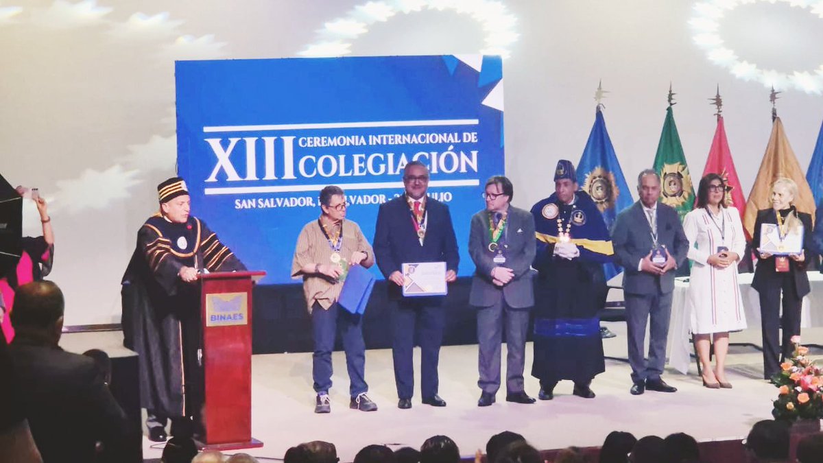 JoseUrru89's tweet photo. En la colegiación internacional de PhD/Doctores (Colegio Oficial Internacional de Doctores). Biblioteca Nacional de San Salvador. Agradezco el reconocimiento que me hiciera la Universidad de Jerusalén. Feliz de estar del lado correcto de la Historia. https://t.co/Q6UQUIh19o