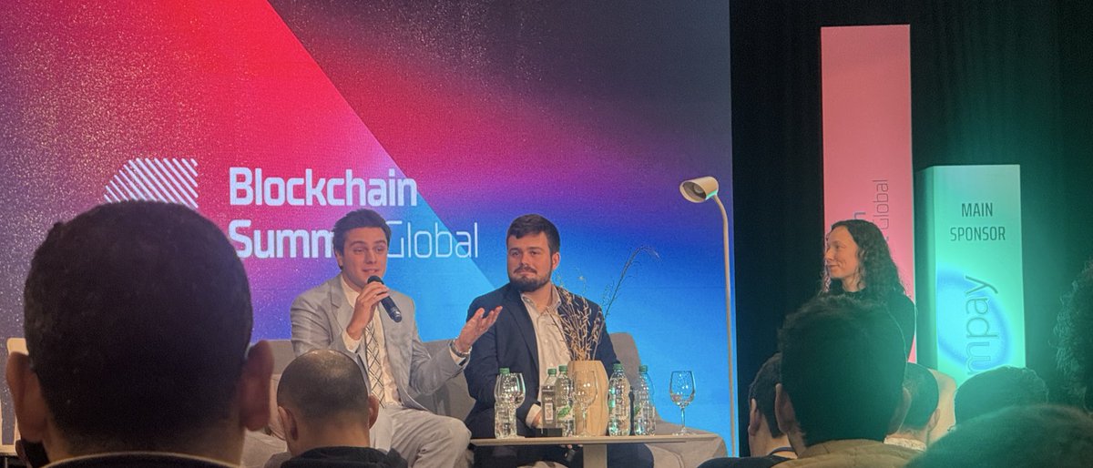 MauroAndreoliA's tweet image. On stage, talking about Cardano once again 🇺🇾