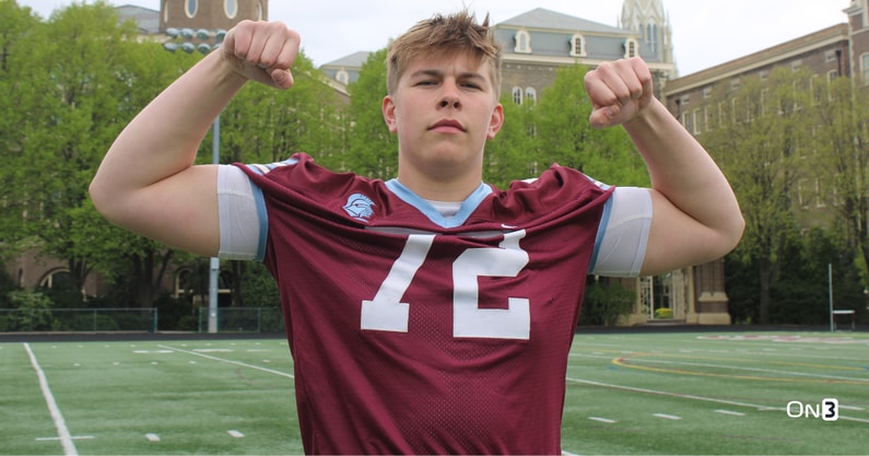 RyanSnyderOn3's tweet image. Penn State has locked in a visit date with one of the nation's top offensive tackle prospects.
Details: on3.com/teams/penn-sta…