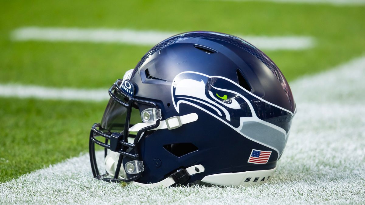 TheSeahawksWire's tweet image. Seahawks tease reveal of their new Nike Rivalries alternate uniform seahawkswire.usatoday.com/story/sports/n…