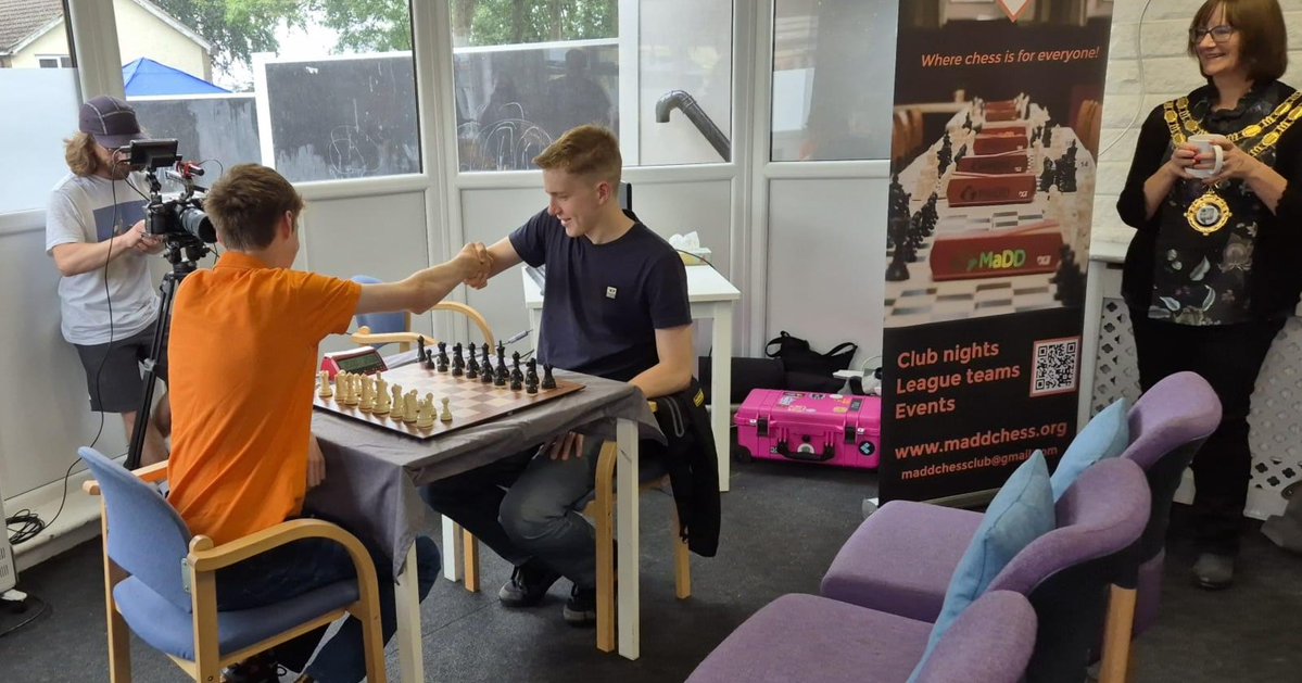 MaDDChess's tweet image. We had over 100 people attend our 24 hr marathon last weekend! #chess