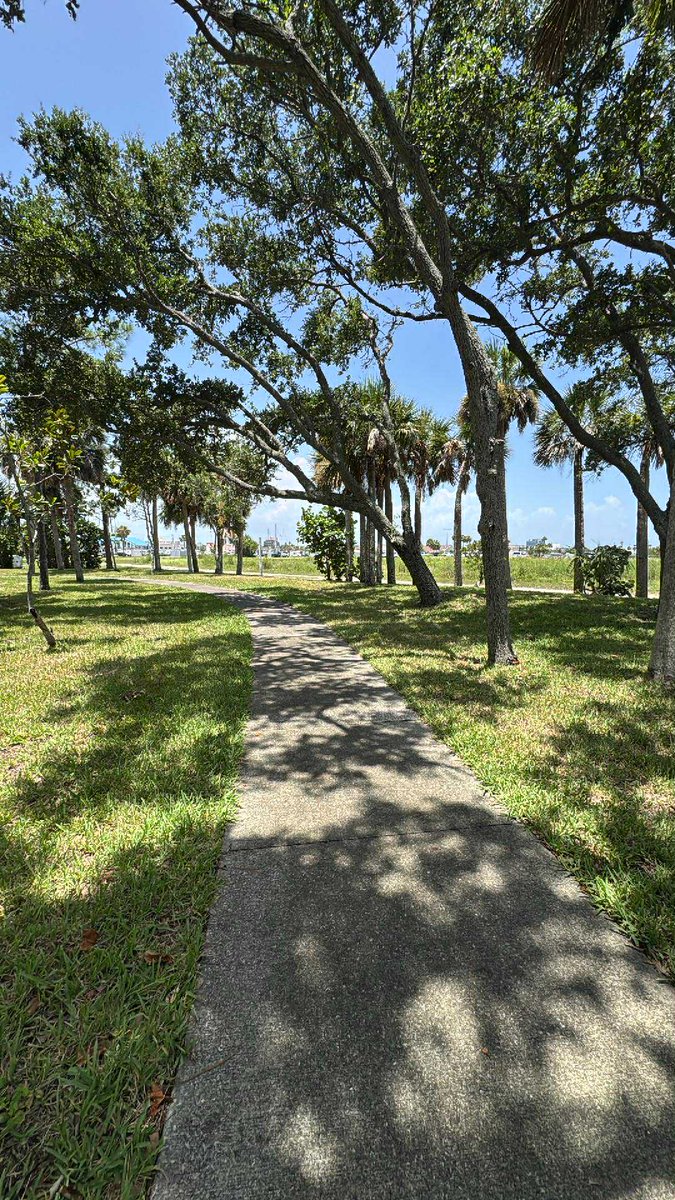 Ghost24966's tweet image. Beautiful 6 mile walk with my bestie @CristinaBets She keeps me going towards my goal!! No hot weather is gonna stop us!!