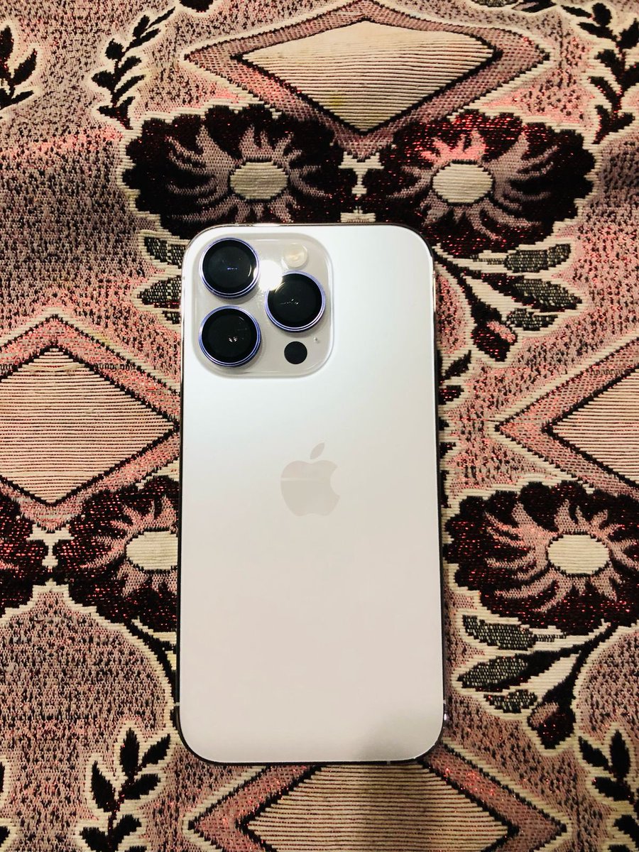 Apple's iphone 14 Pro (For Sale).
Anyone intrested come to DM for details. Thankyou