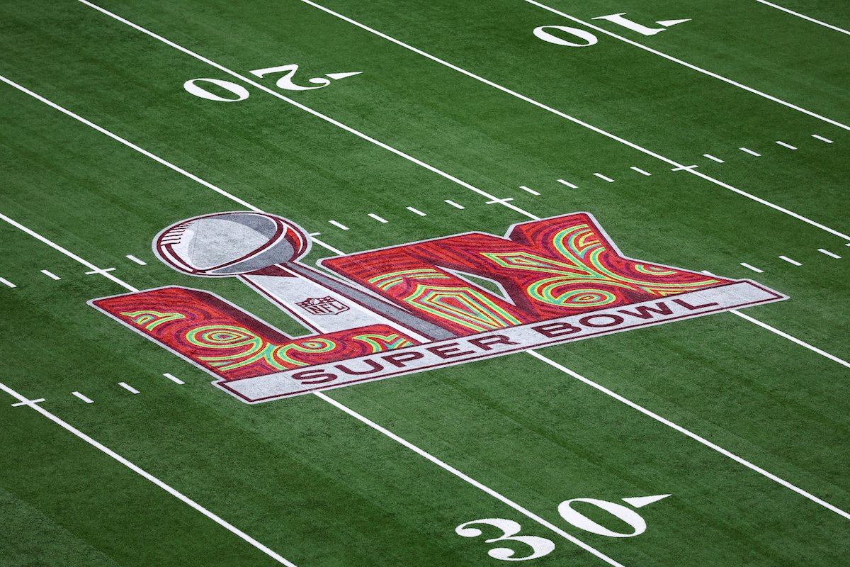 MirrorUSSports's tweet image. Super Bowl ticket scandal comes to light as 100 NFL players punished 😬
themirror.com/sport/american…