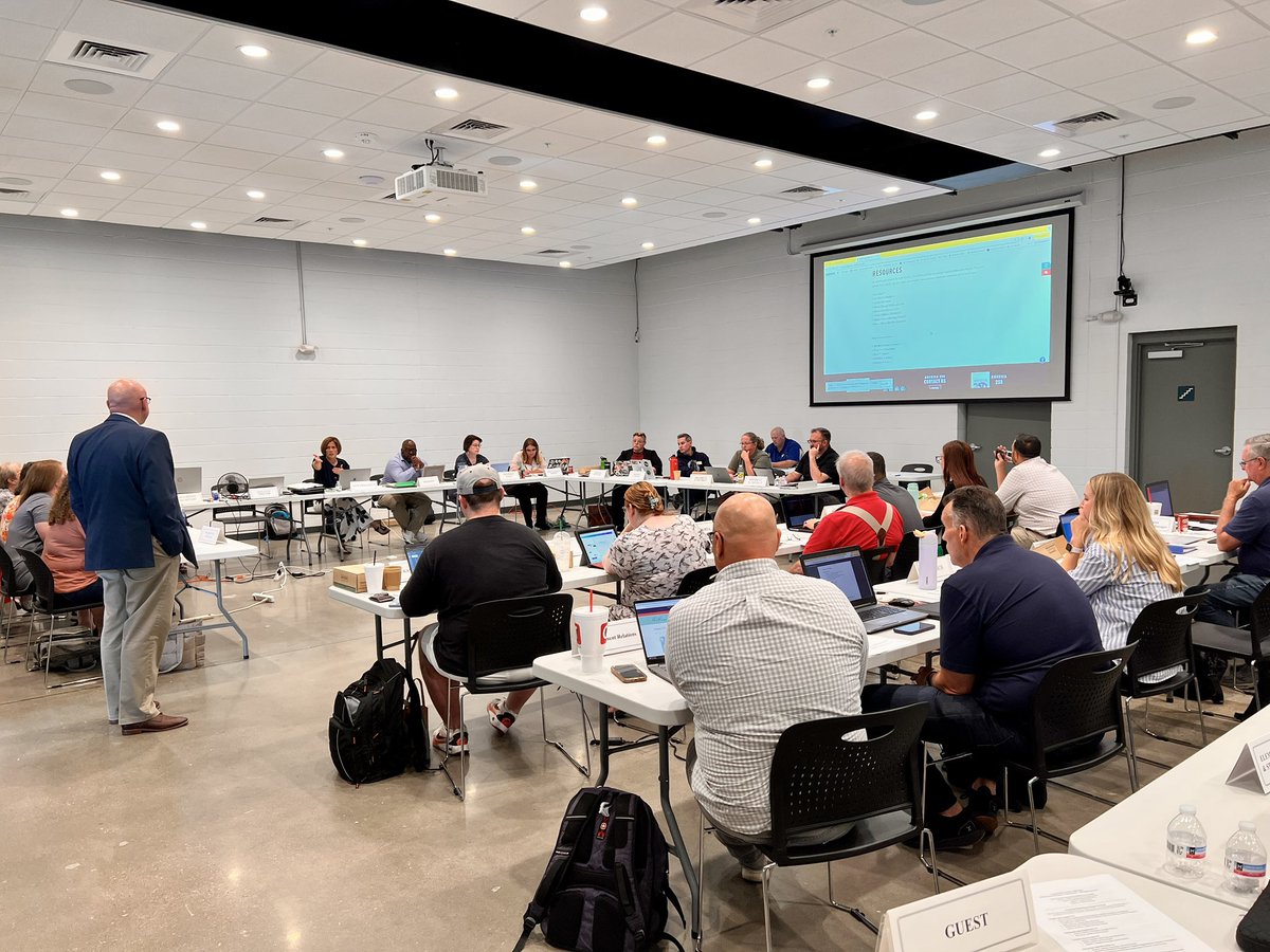 Thank you to everyone that has shown up for this weekends’s KMEA Board Meetings! Our organization would not be the same without your continued leadership and support of Kansas musicians and their families.

#kmea #kmea2025 #meetings #leadership #explore #explorepage #exploremore