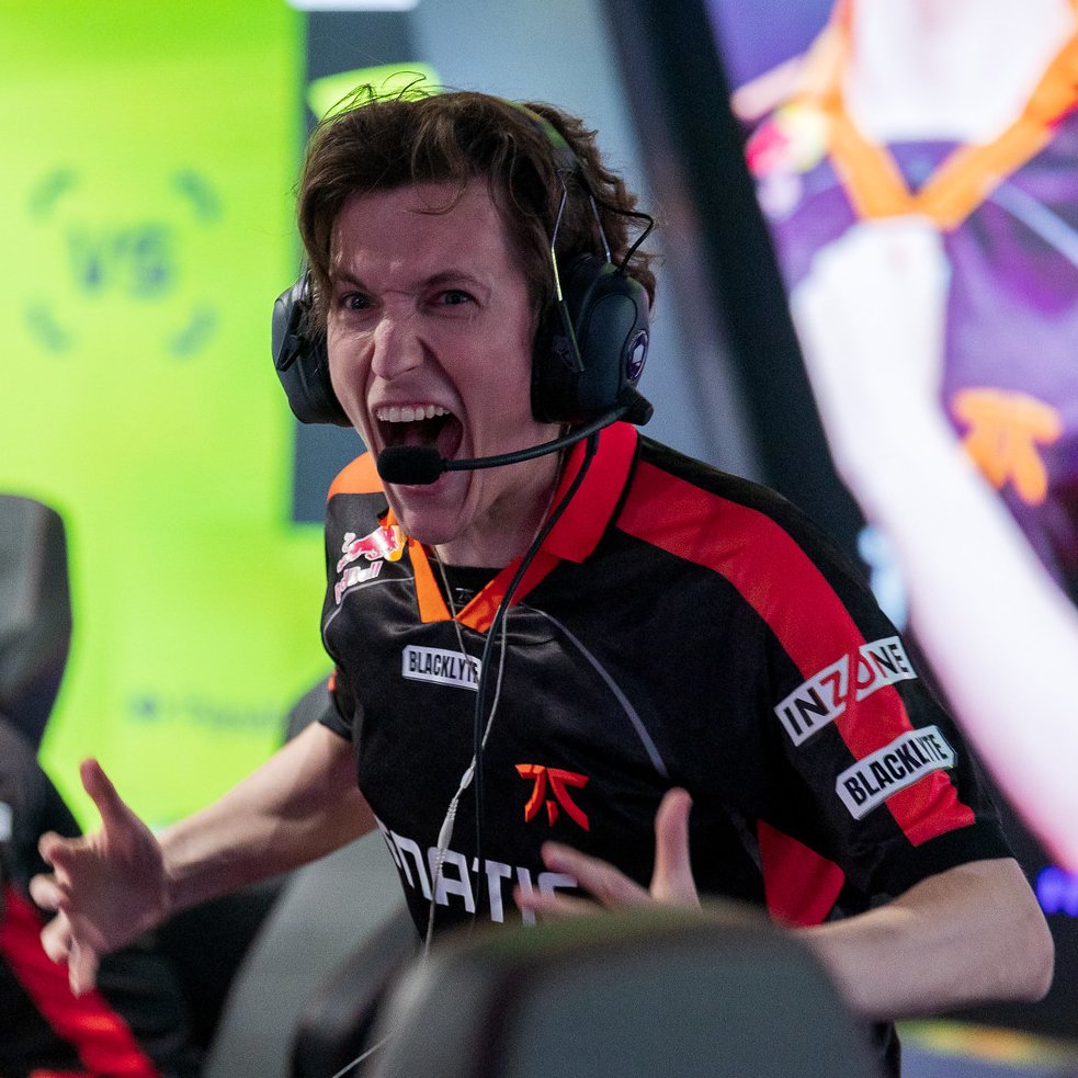 StaticsFans's tweet image. Second match gagné 2-0 (13-7 ascent, 13-11 haven) 🥳🥳 #VCTEMEA #AlwaysFnatic #FNCWIN