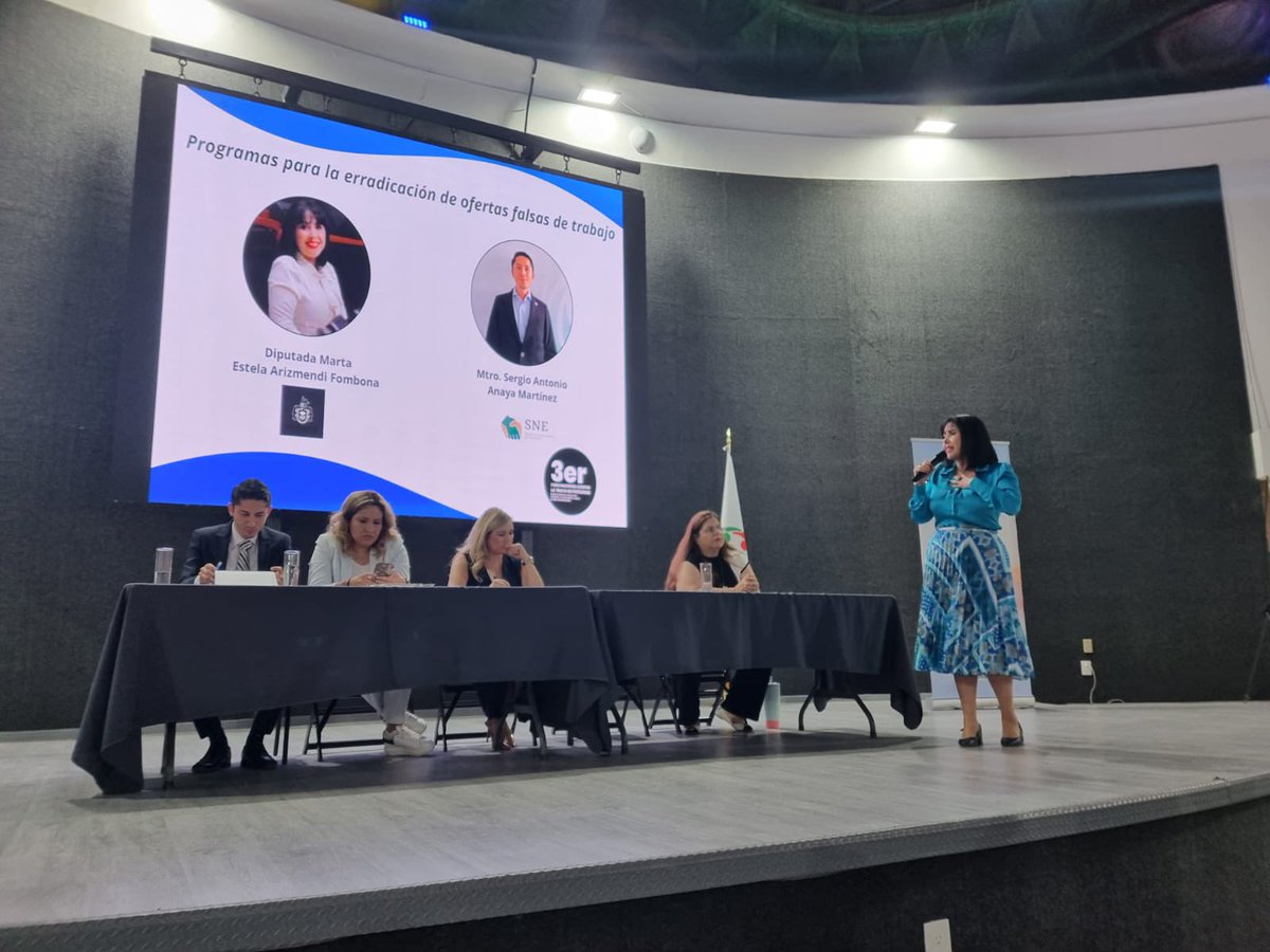 🟢El día de ayer Monica Ruiz (<a href="/cpsseajal/">cpsseajal</a>) asistió al 3er Foro Nacional Contra la Trata de Personas, en el que se abordó, entre otros, el tema “Entre datos y vidas: el rostro estadístico de la trata de personas en #Jalisco”.

#ParticipaciónCiudadana
#AgendaAnticorrupción