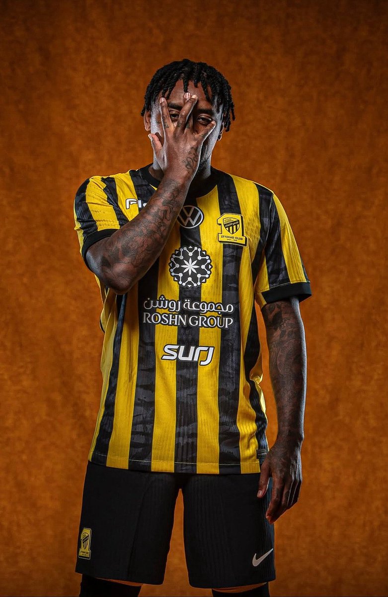 يا لطييييييييف! 💛🖤😰😰😰😰😰