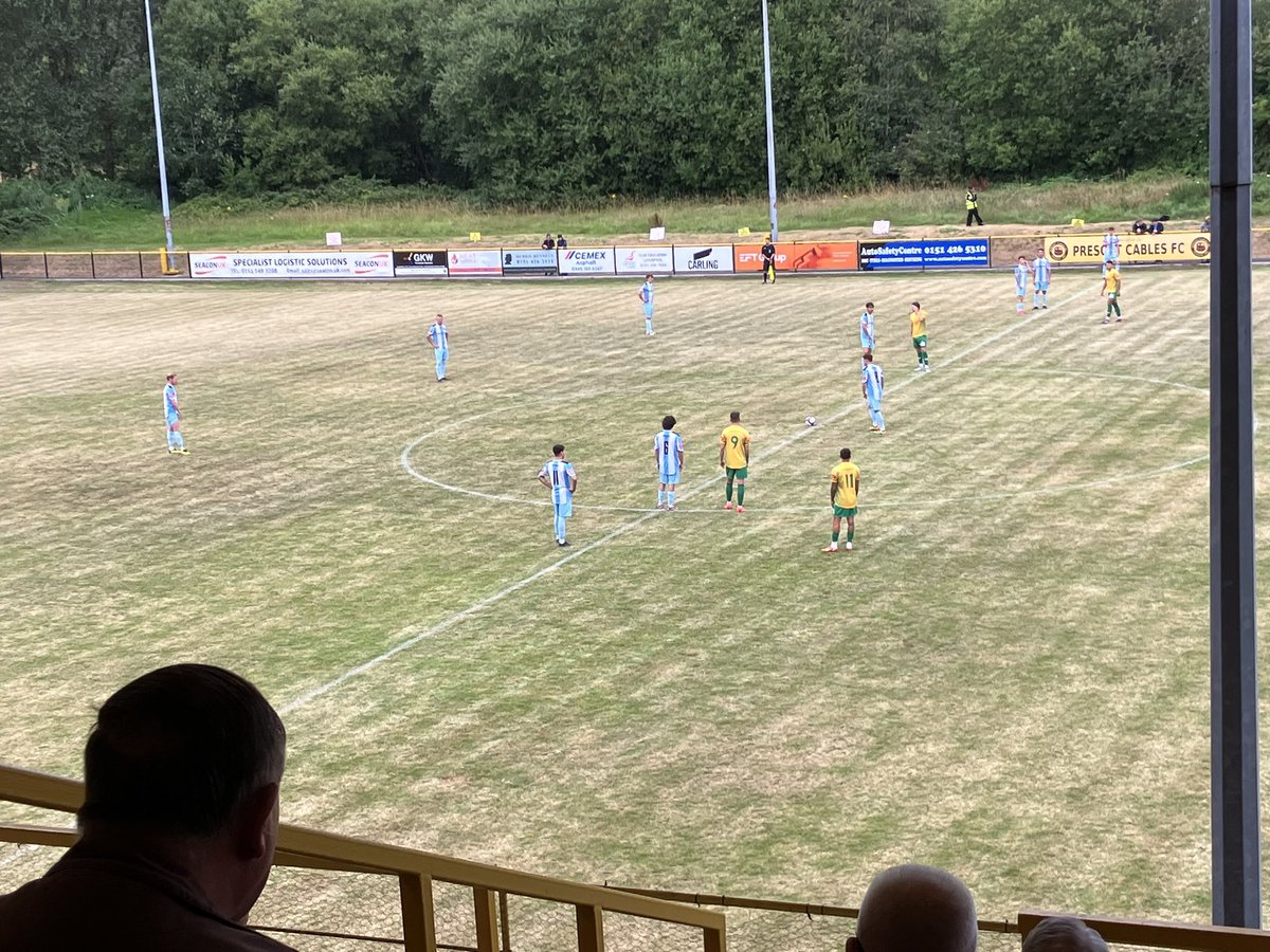 werdna67's tweet image. First match of 2025/26 for me. Pre-season friendly, Prescot Cables 0 Runcorn Linnets 0 at half time.