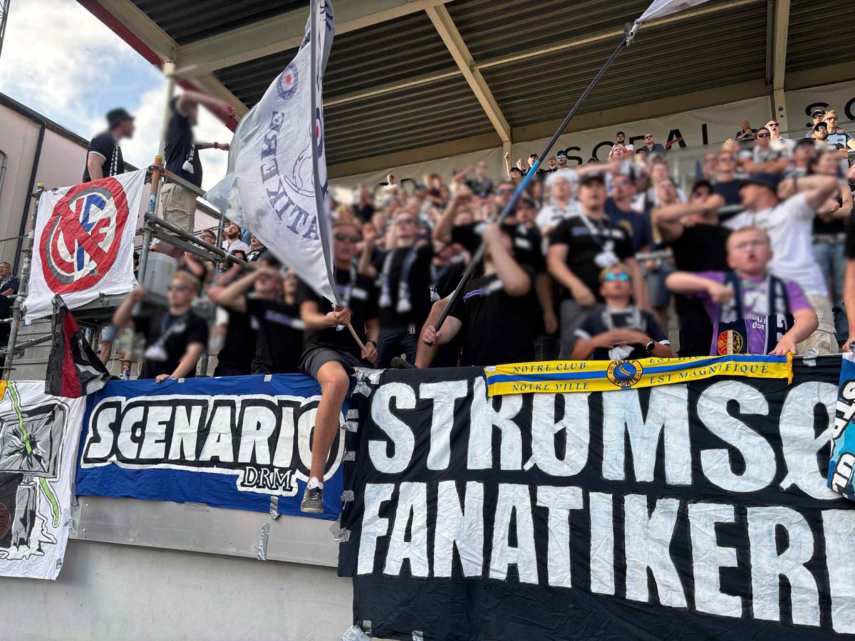 «HVOR er Fagermo, HVOR er Fagermo?!?» runger over Fredrikstad stadion etter kampen.

Samtlige spillere stiller opp til hyllest etter kampen. Det synges for klubben, byen og innsatsen hele kampen, og 15 minutter kampslutt.

Treneren går selvfølgelig rett i garderoben…

Hva faen??