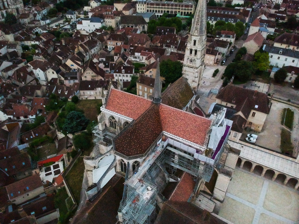lyonne_fr's tweet image. L'abbaye Saint-Germain d'#Auxerre bientôt coiffée de 50.000 nouvelles tuiles de Pontigny
>>lyonne.fr/auxerre-89000/…
