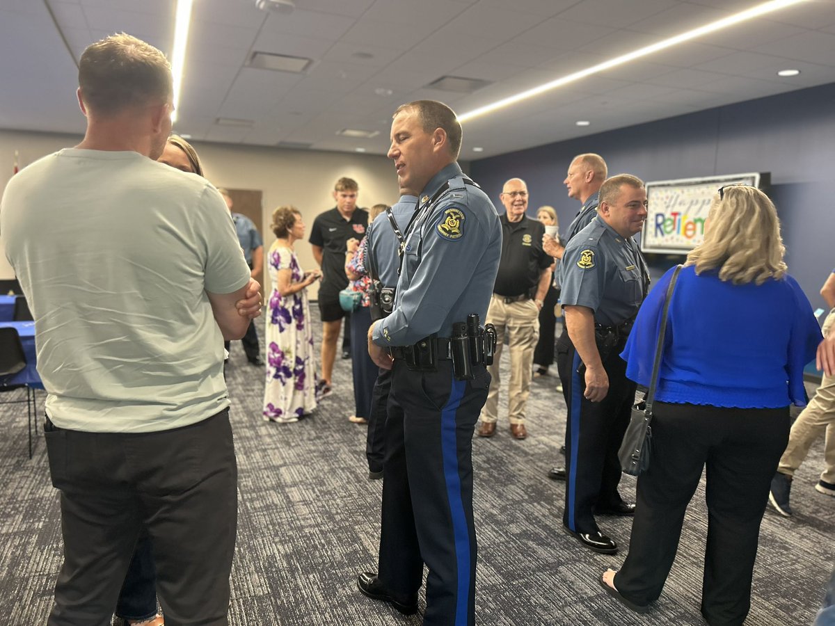 MSHPTrooperA's tweet image. Lieutenant Andy Coats will retire August 1, 2025, after 29 years of service. Thank you Lt. Coats for your unwavering dedication to the Patrol and the citizens of Missouri! We wish you a long and happy retirement!
#MSHP #Offduty #retirement