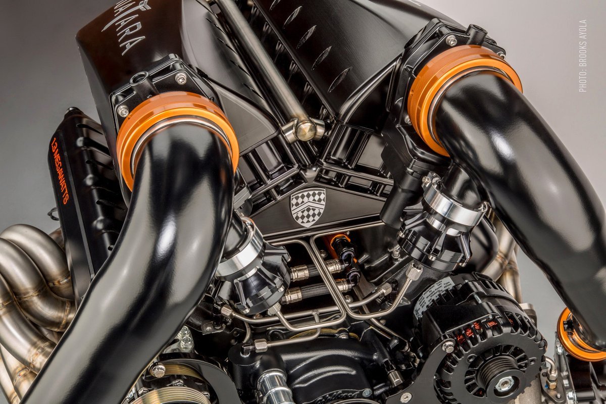 __el__toro__'s tweet image. As much as I love incredibly detailed &amp;amp; lovingly crafted interiors, I love incredibly detailed &amp;amp; monstrously powerful engines even more.

This SSC Tuatara twin-turbo, LS-based, flat-plane, 1,750hp V8 (built by Nelson Racing Engines) is a perfect example of craftsmanship,…