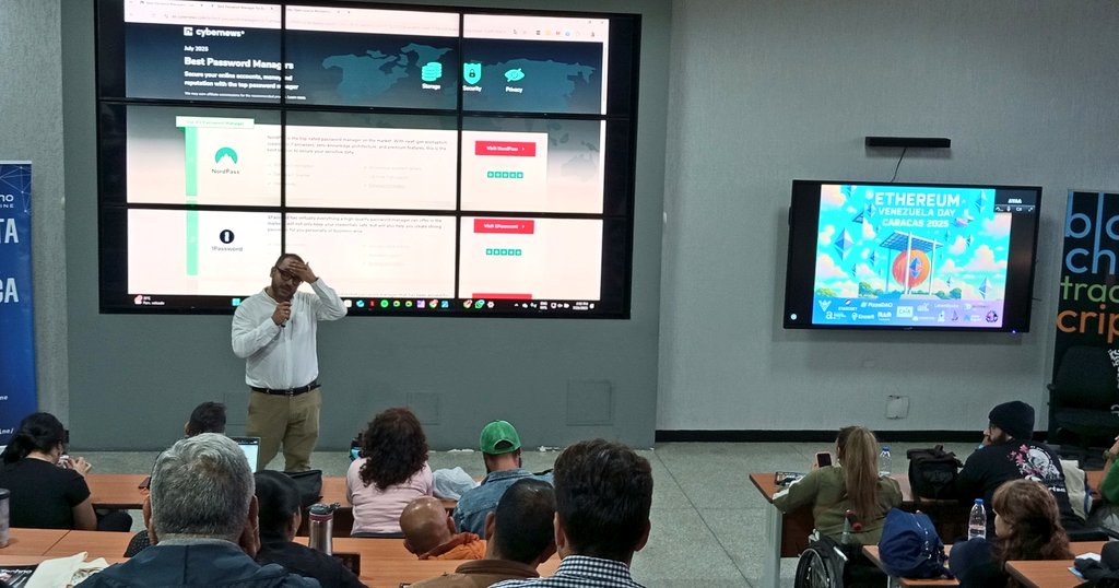 pipiripaos's tweet image. Todos preguntamos sobre la seguridad en el ecosistema, el profesor @anibalcripto creador de la @academiabtcucab dando una Master Class sobre seguridad digital en el marco del Venezuela Ethereum Day con @ETHVenezuela