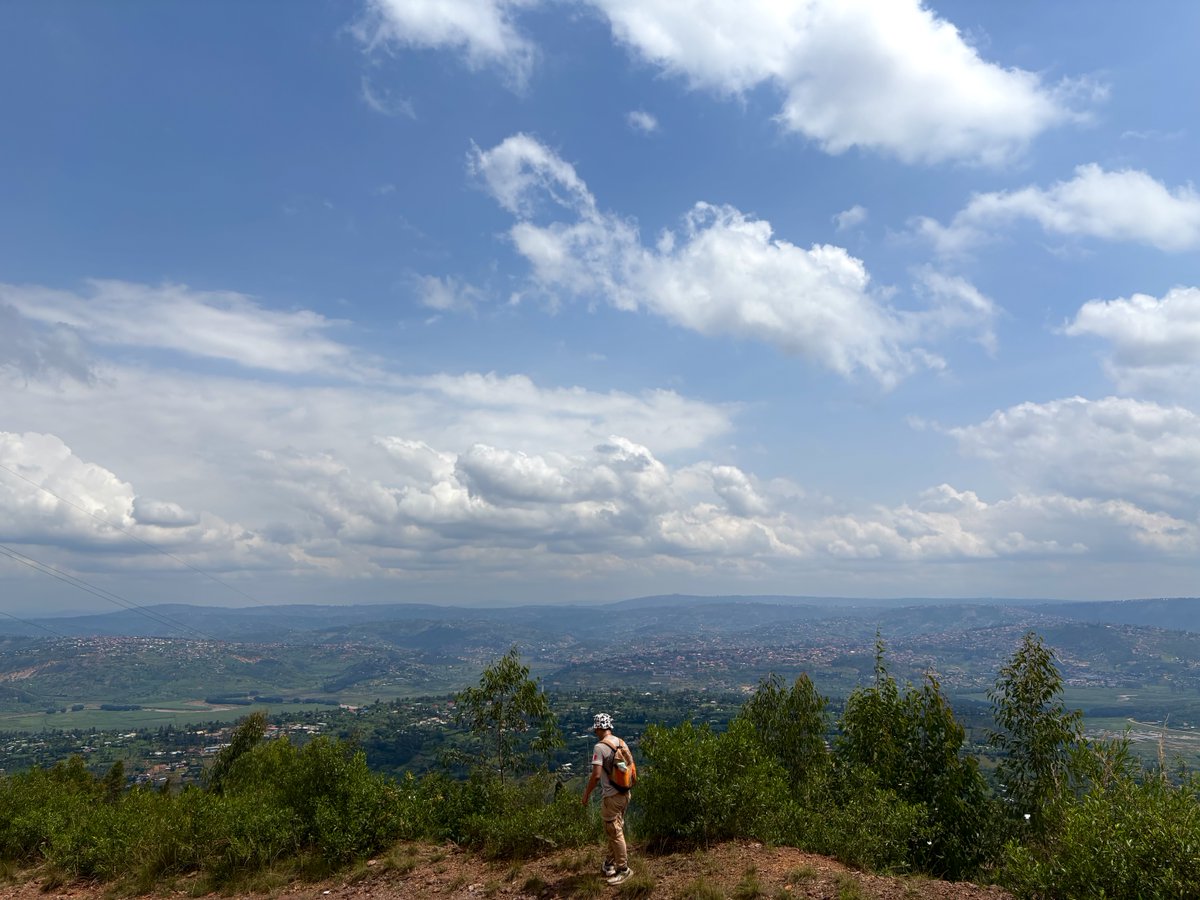 georgetownsfs's tweet image. Justin Liu (SFS’28) is spending his #SummerSFS in Rwanda & Morocco—first participating in the new Georgetown Rwanda Startup Immersion with @GeorgetownEship, now interning at ROPES in Rabat. He's diving into entrepreneurship, diplomacy & cross-cultural exchange. 🇷🇼🇲🇦