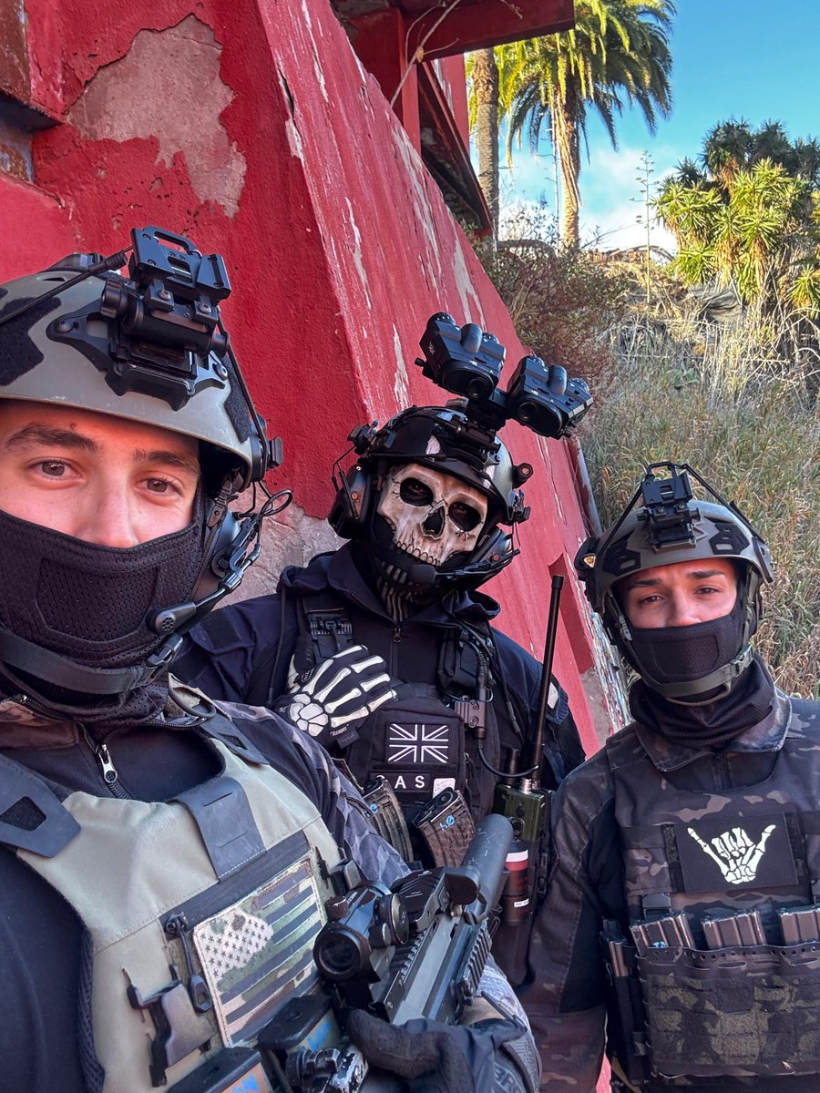 Bat_Ghost_'s tweet photo. Photo Season. 🤫 shhhhh! 
@CallofDuty @InfinityWard 
#mw4 #CallofDuty https://t.co/vfUPQTi2Lf