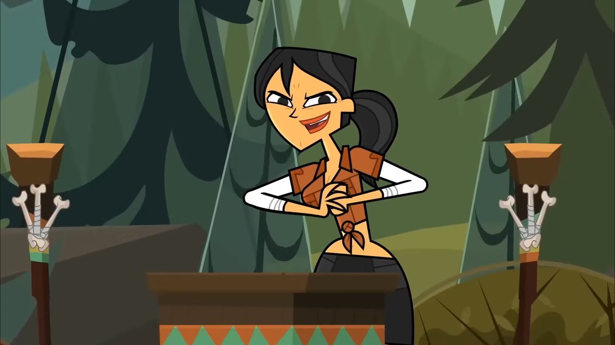 jakedisfuncinal's tweet image. Apenas me acabo de dar cuenta que extraño a Krystal y todas las veces que se pasaba su reglas por el arco del triunfo: