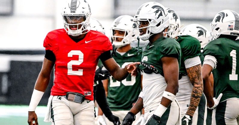 TheSpartanMag's tweet image. Nick Marsh sees a different demeanor from Michigan State quarterback Aidan Chiles...
“I think he is going to be a lot more confident and little bit calmer in the pocket and I think he is still going to make big plays with that running ability…”
(On3+): on3.com/teams/michigan…