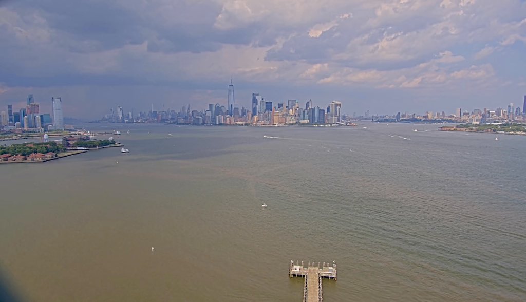 AddisonGreenWX's tweet image. 👀 check out the severe warned storm moving into the #NYC
#news12