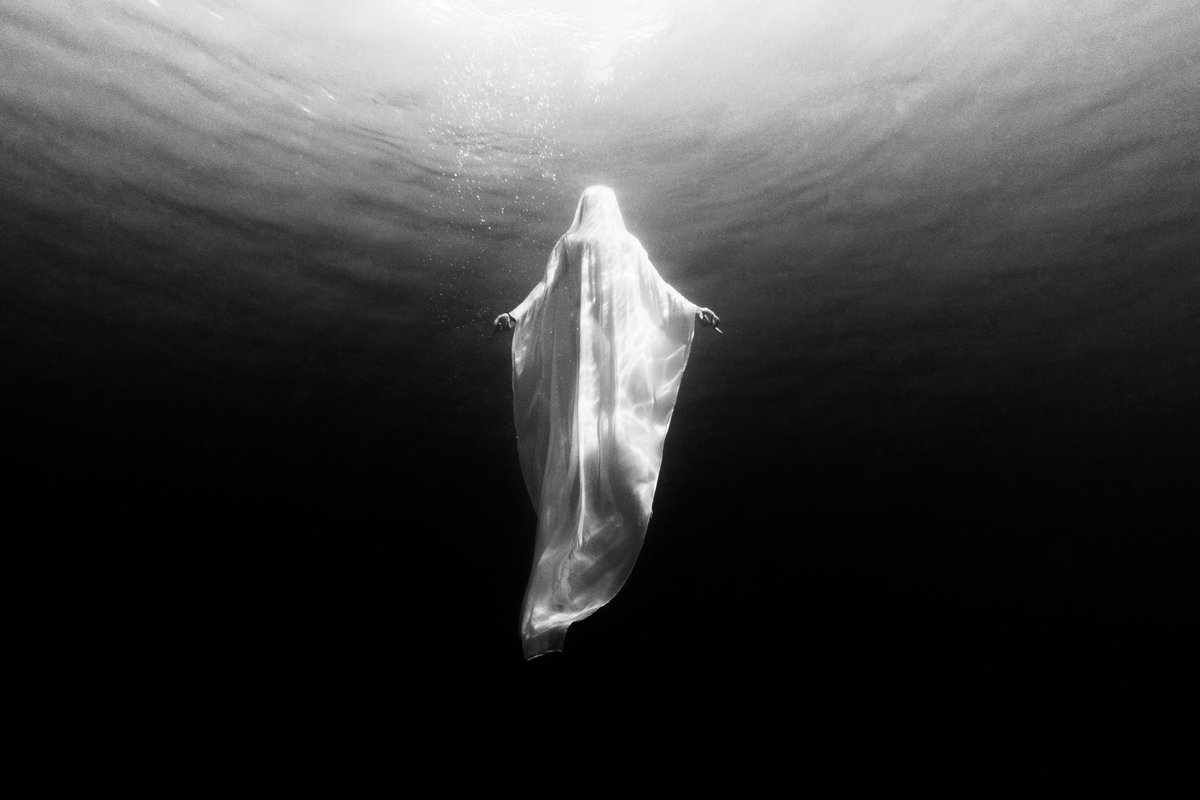 serapgorunme's tweet image. I am still holding my breath for photography.
Literally. Metaphorically. Spiritually.