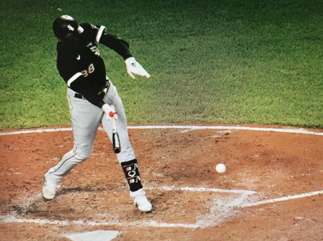 If LRJ is truly gone… (and I’m sure it’s just a matter of time)… this will be one of the images I’ll never forget. Go Sox. #WhiteSox