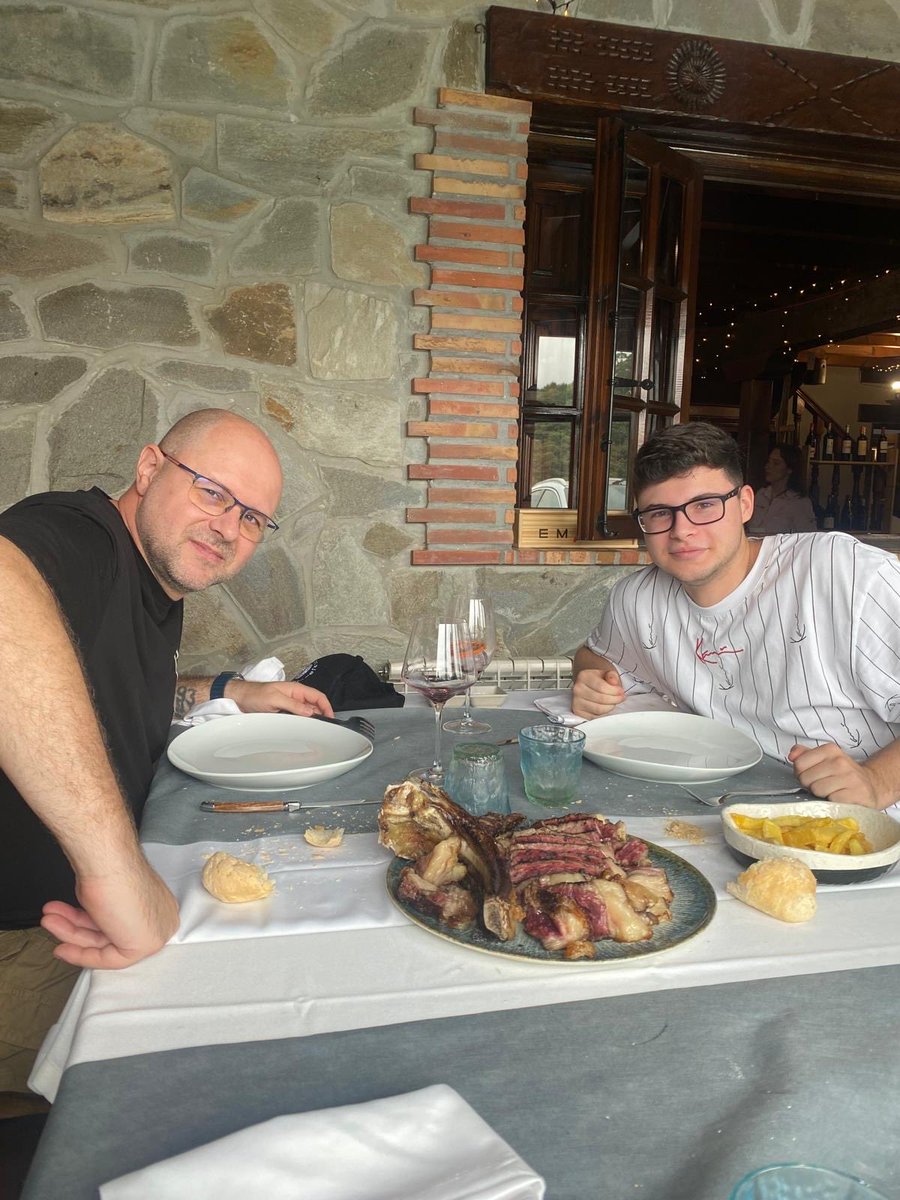 Eulogio Fernandez tweet media