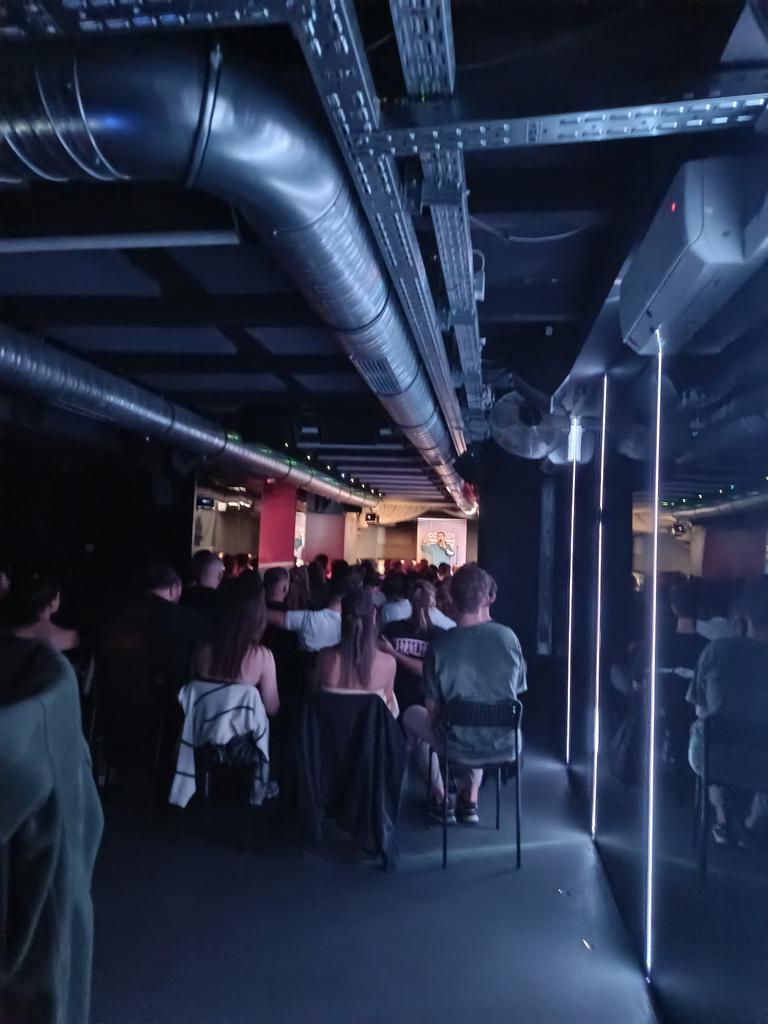 theog__'s tweet image. Comedy fuer freunde 
Frankfurt
Full 🏠