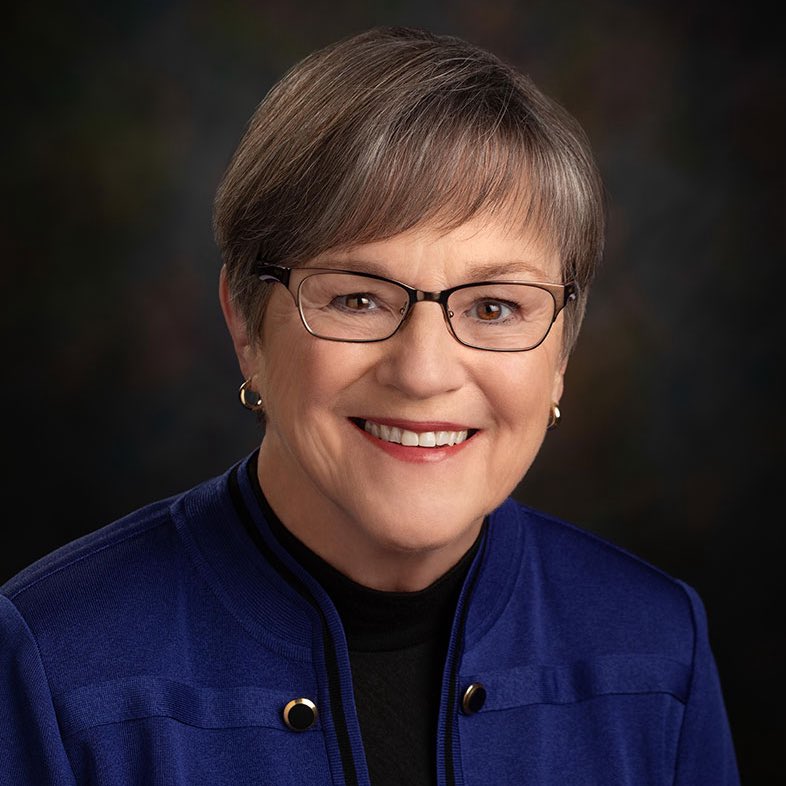 Protect Kamala Harris ✊ (@disavowtrump20) on Twitter photo 🚨NEW: Minnesota Governor Tim Walz and Kansas Governor Laura Kelly are leaving the National Governor’s Association, citing a lack of response to Donald Trump’s attacks on states.
RETWEET to thank <a href="/GovTimWalz/">Governor Tim Walz</a> and <a href="/GovLauraKelly/">Governor Laura Kelly</a> for standing up for our states! 🚨NEW: Minnesota Governor Tim Walz and Kansas Governor Laura Kelly are leaving the National Governor’s Association, citing a lack of response to Donald Trump’s attacks on states.
RETWEET to thank <a href="/GovTimWalz/">Governor Tim Walz</a> and <a href="/GovLauraKelly/">Governor Laura Kelly</a> for standing up for our states!