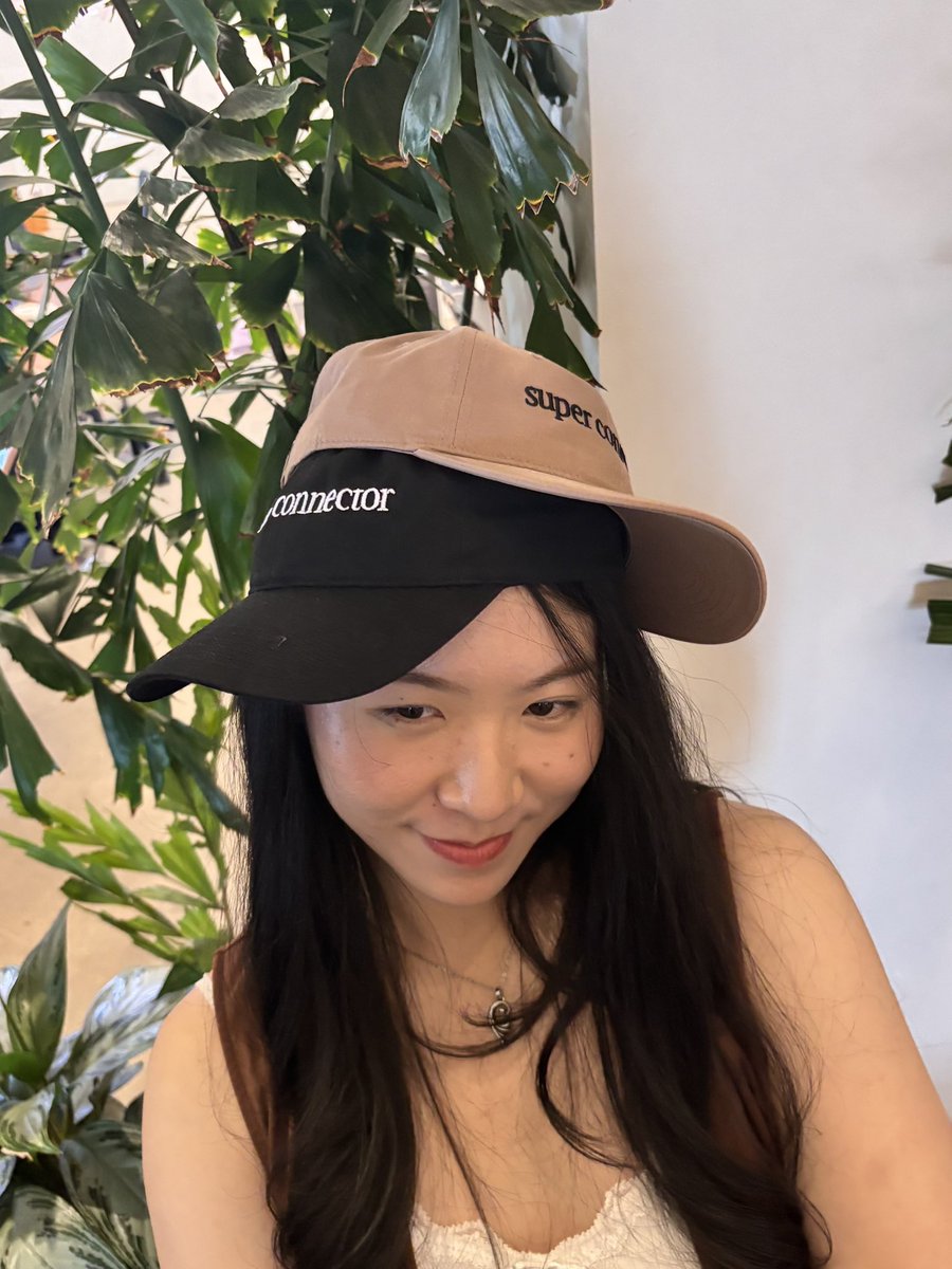 lilyyang169's tweet image. Hottest 50 people get a hat, see you at the door 😉