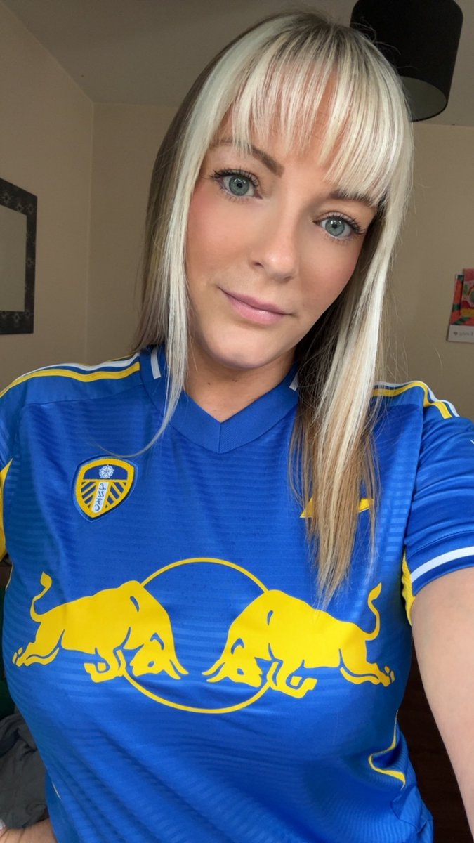 Sally_h3x's tweet image. Ohhhhh we like 👏🏻💙💛