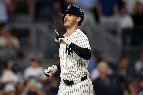 B3ttingManiac's tweet image. LADDER DAY 4️⃣🪜:
GOAL: $100 —> 10K! 🤑
Day 1️⃣- $205✅
Day 2️⃣- $396✅
Day 3️⃣- $807✅
Cody Bellinger 1+ Hit
Phillies TT O1.5
Brewers ML
$806.71 —> $1692.8 (+109)
Rt/LIKE/COMMENT ASAP! 🔽🔥
BLOW THIS UP! 💣