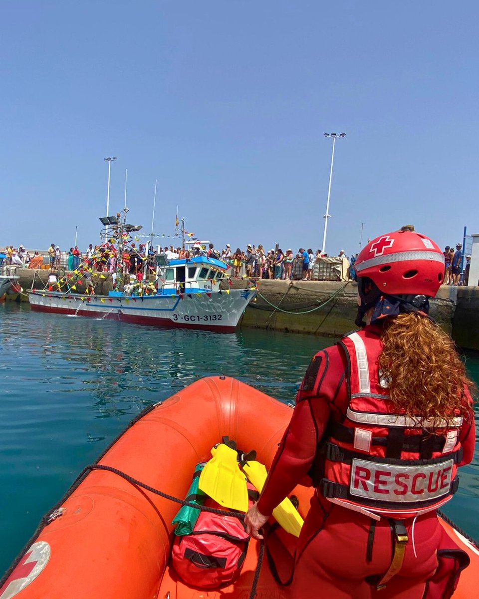 CruzRojaEsp's tweet image. Velamos por la seguridad en la procesión marítima de Agaete.
Vía: @CruzRojaLP