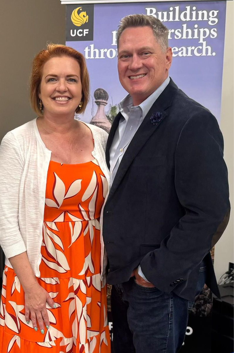 Arrington4Fl's tweet image. Our team had a great time participating in Commissioner @Arrington4OC’s Government Resource Fair last night! 🙌 We heard great questions from residents and shared important updates on “What’s Happening” across Osceola. 💬
Big thanks to our partners from @CFXway , @lynxbusorlando…