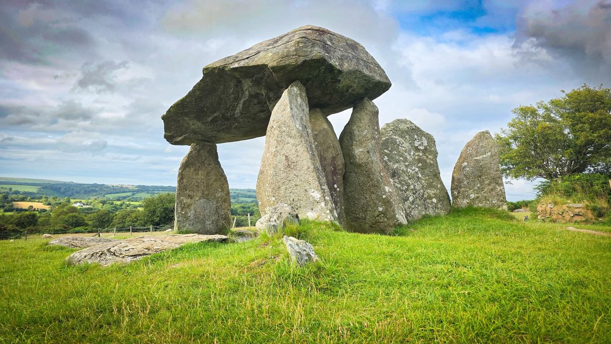 dr_places's tweet image. Pentre Ifan Wales.