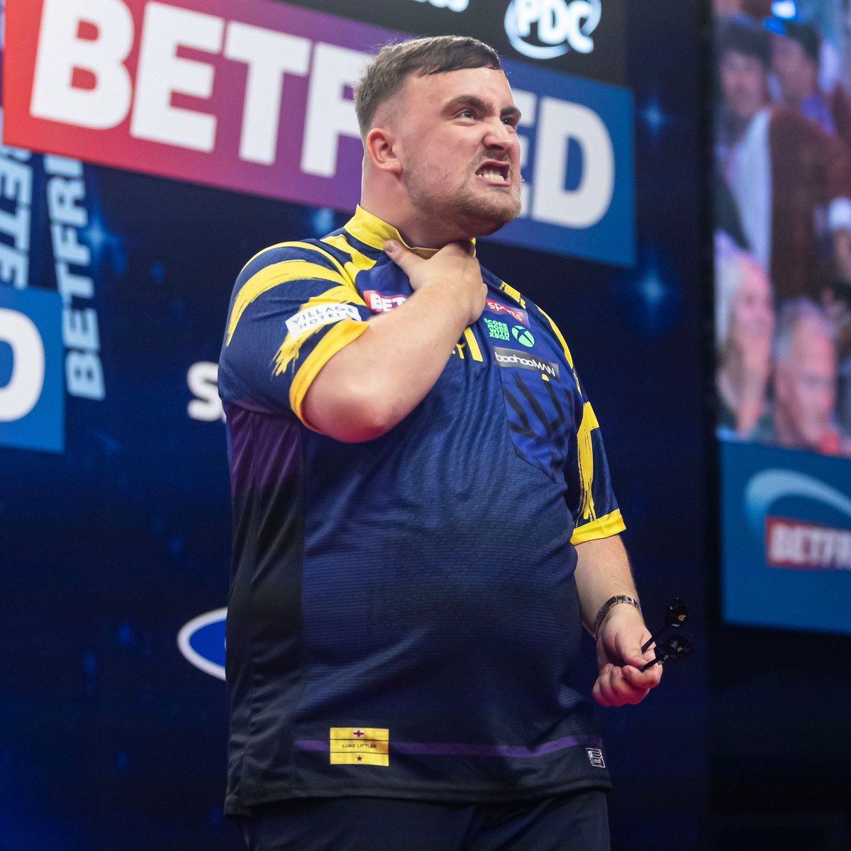 DartsNow_'s tweet image. LUKE LITTLER INTO MATCHPLAY SEMI-FINAL
Andrew Gilding proved to be stiff opposition for The Nuke, but Littler prevails to reach the final four in Blackpool
He fired in 18 180s, a record for the Matchplay quarter-final
☢️Littler 16-14 Gilding👍
📸Taylor Lanning