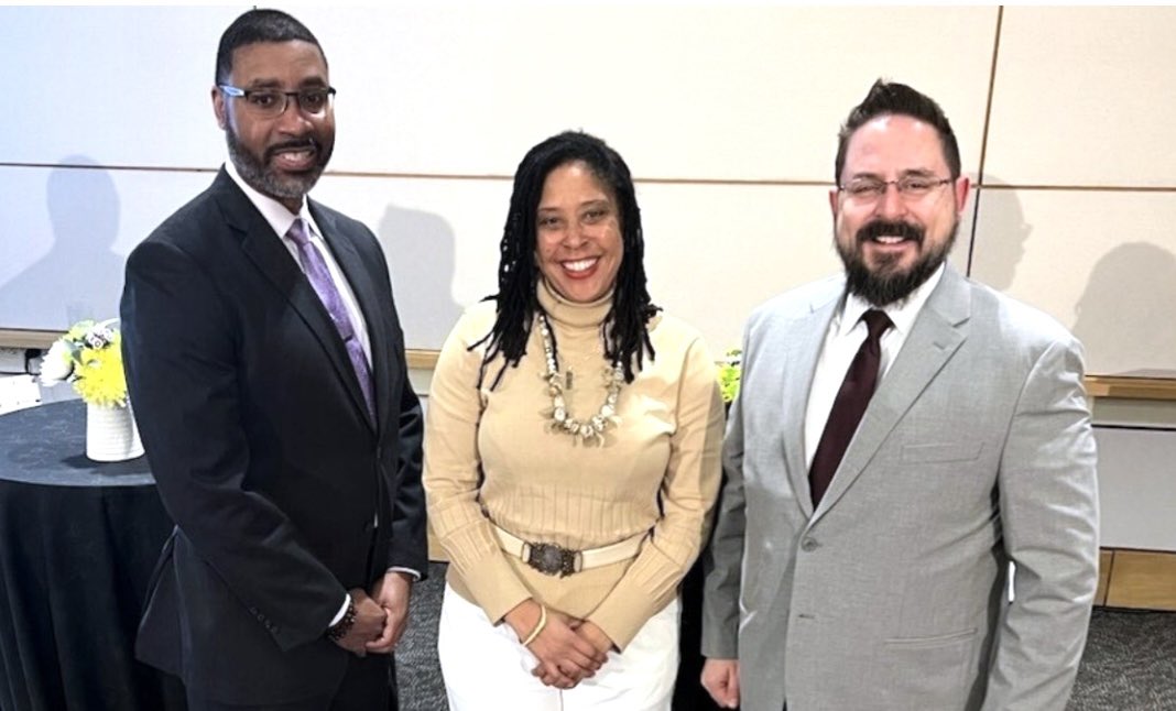 BaltimoreBrew's tweet image. BREW ANALYSIS: Klausmeier misrepresented the credentials of her choice for Baltimore County inspector general. tinyurl.com/phdy7886
Khadija Walker spent her career reviewing contracts and grants as an auditor, not conducting investigations into gov’t abuse, waste and fraud.