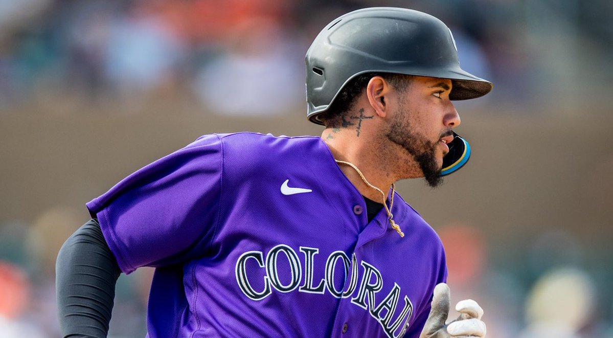 mikedeportes's tweet image. Breaking News: Colorado Rockies call up prospect SS Warming Bernabel to MLB. He is hitting .301 en AAA #Colorado #Rockies